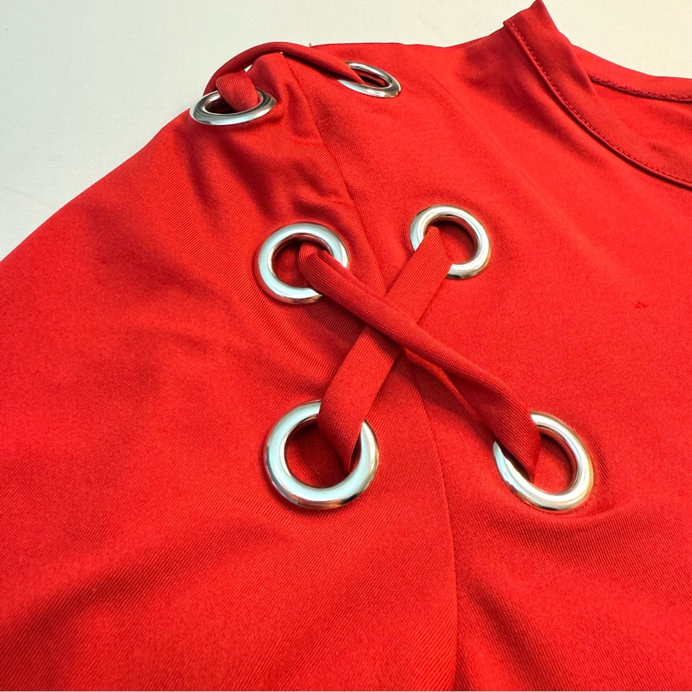 Alison‎ Andrews Red Top Large Grommet Lace-Up Shoulder Long Sleeve Blouse - Picture 4 of 12